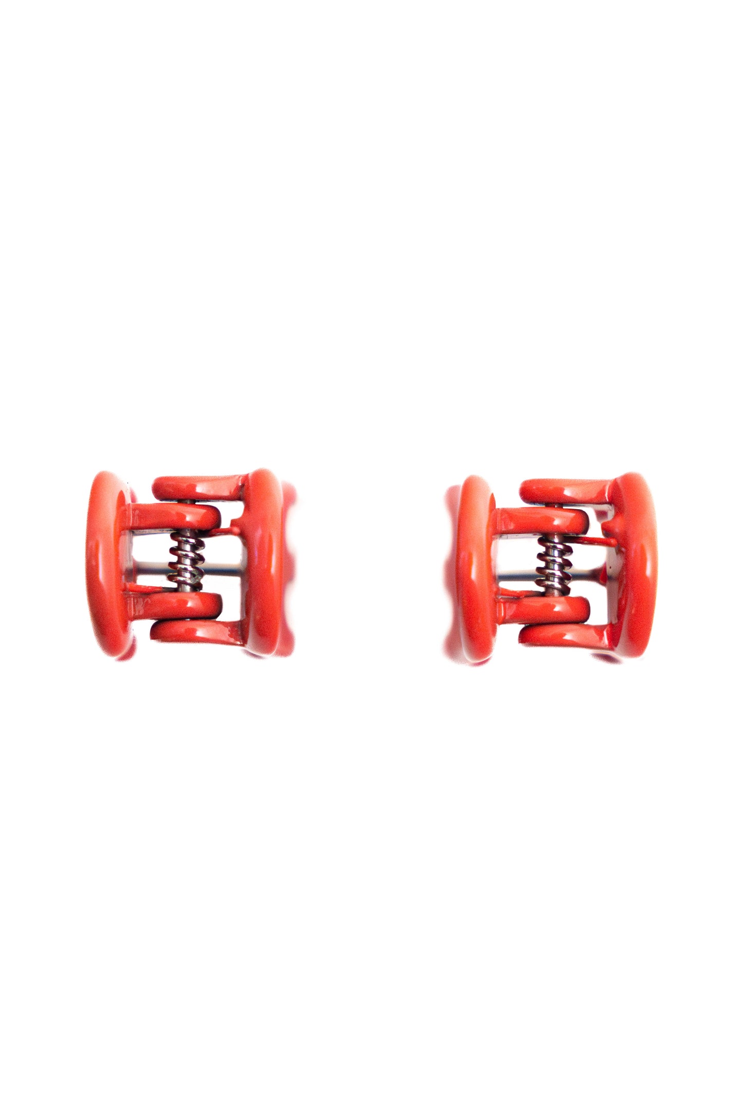 Mini Claw Clip Hoops in Strawberry