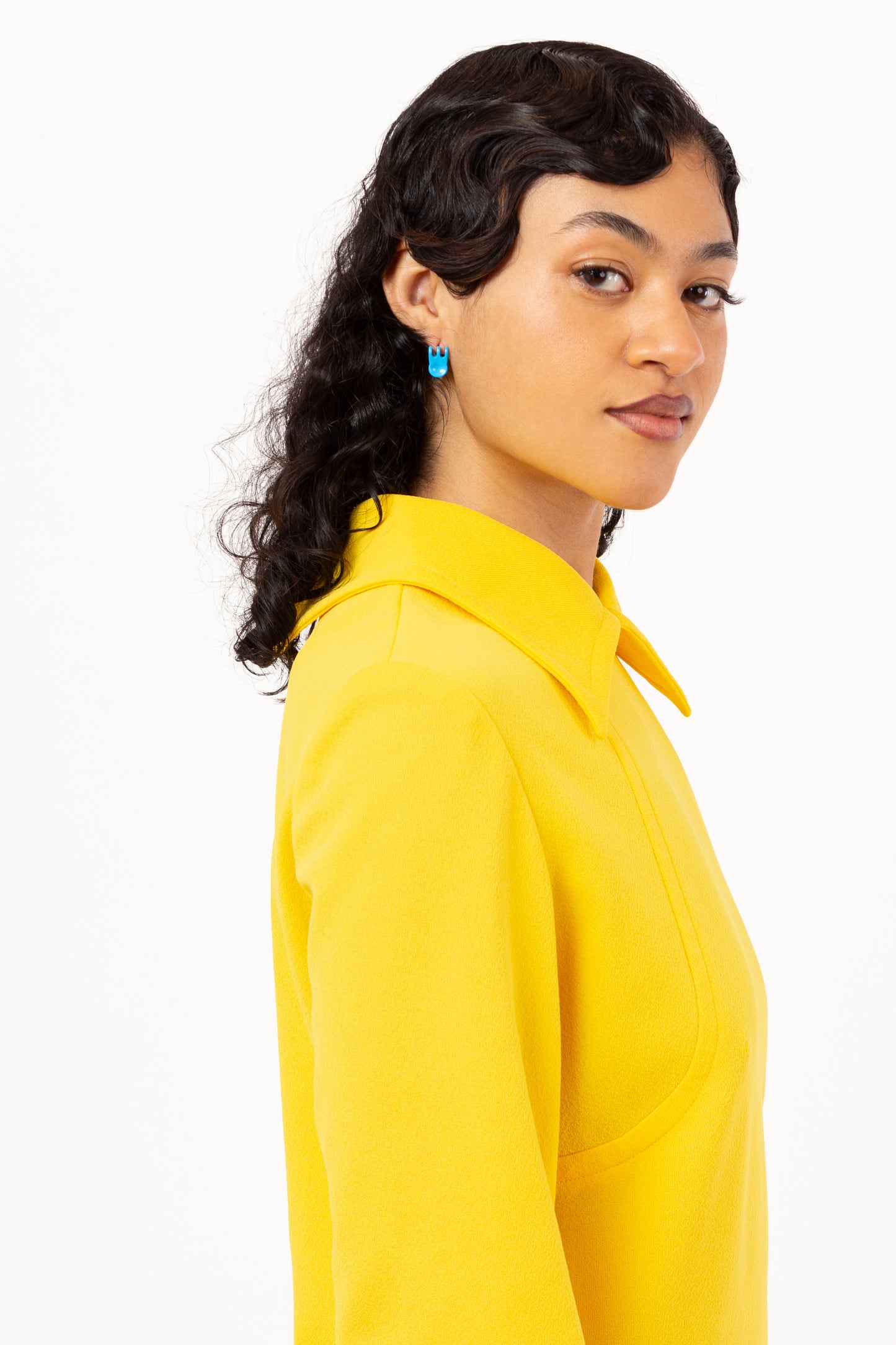 Mini Claw Clip Hoops in Blueberry