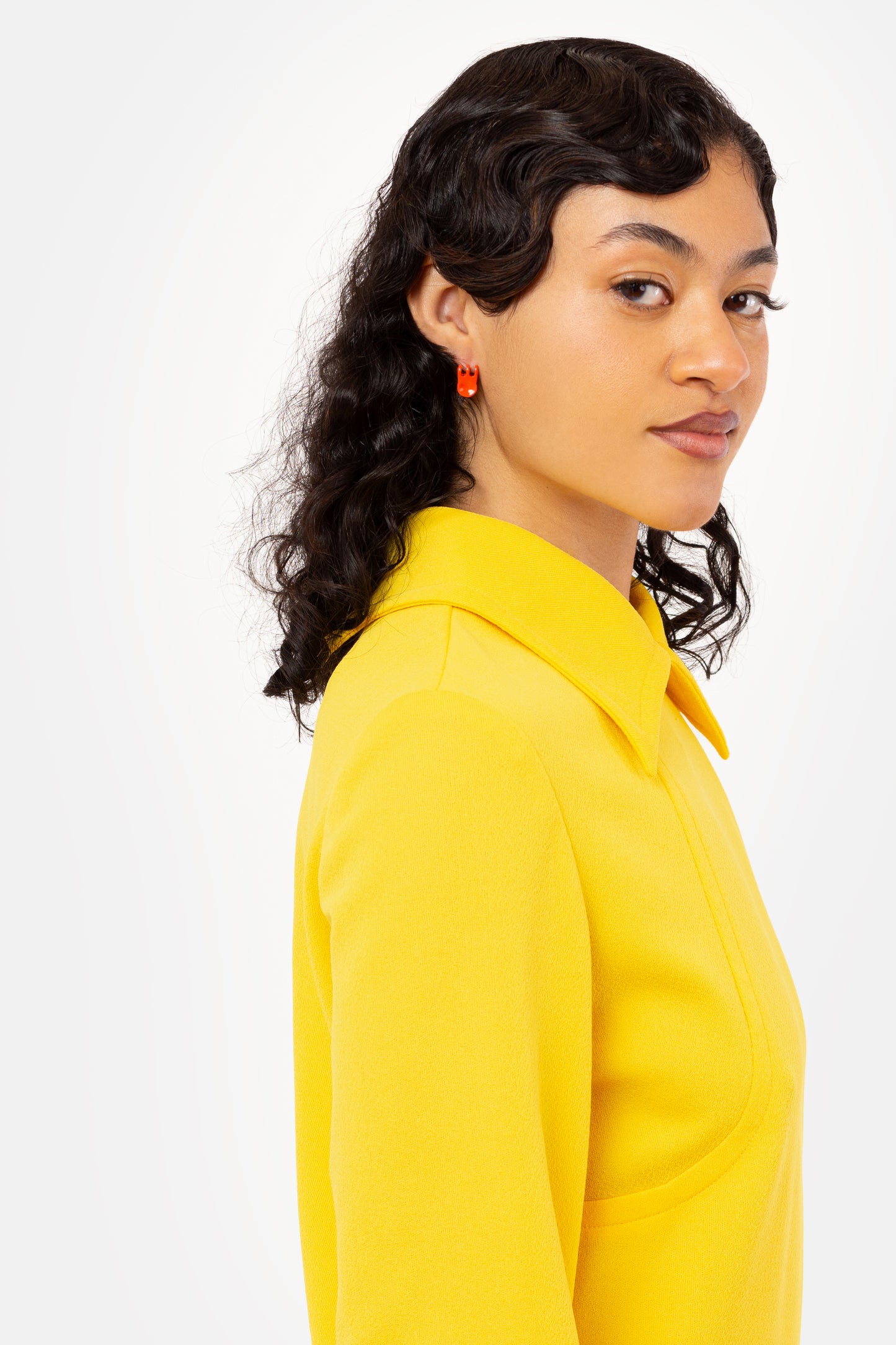 Mini Claw Clip Hoops in Strawberry