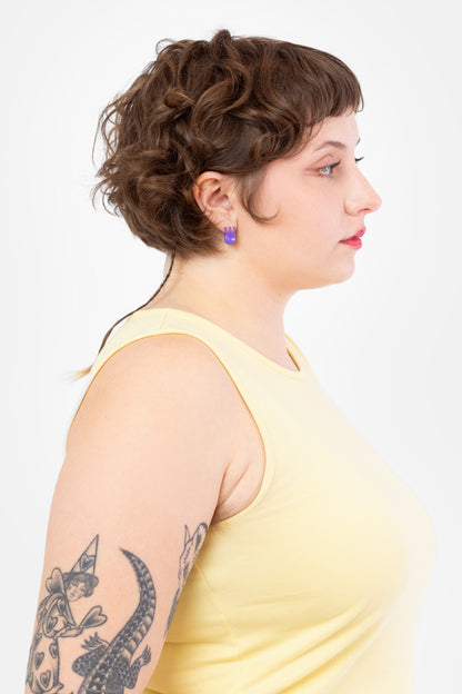 Mini Claw Clip Hoops in Fig