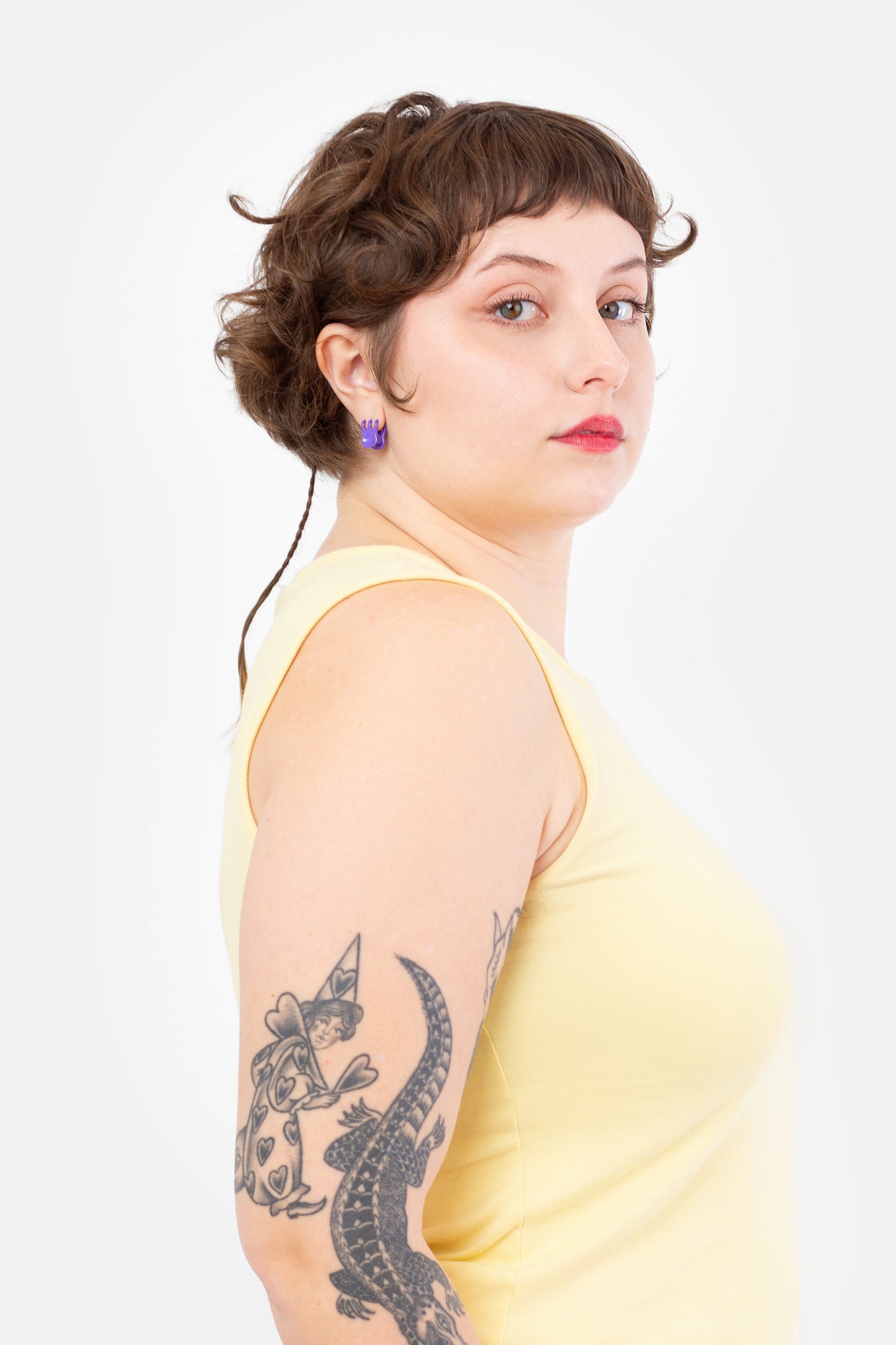 Mini Claw Clip Hoops in Fig