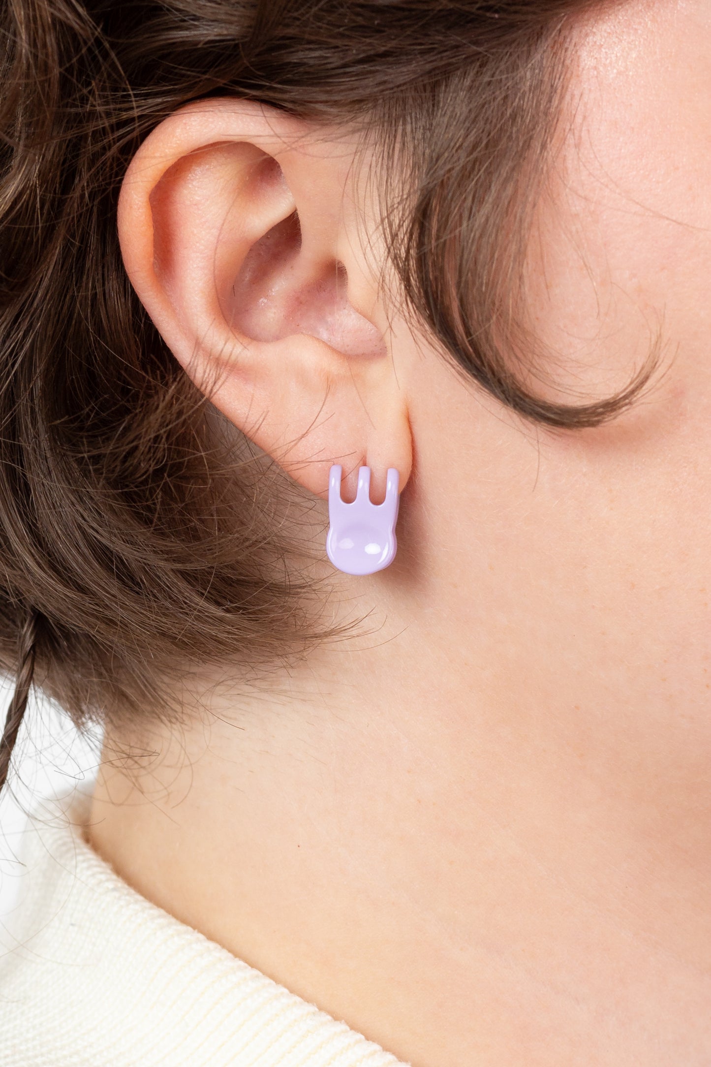 Mini Claw Clip Hoops in Lavender