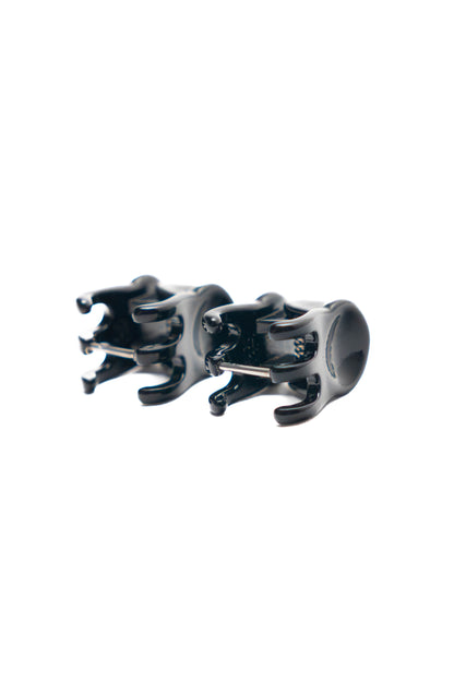 Mini Claw Clip Hoops in Blackberry