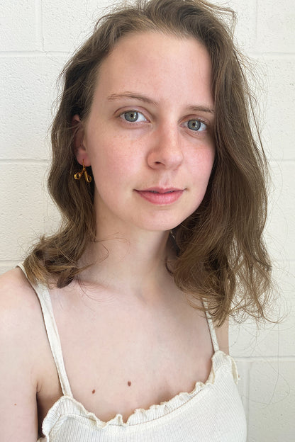 Mini Scissor Earrings in Gold