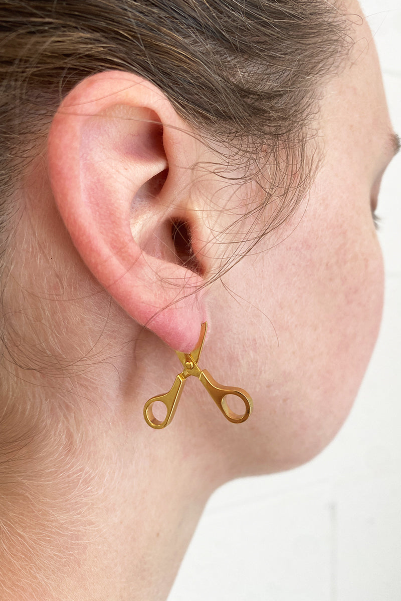 Mini Scissor Earrings in Gold